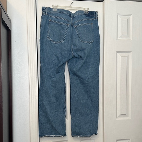 Abercrombie & Fitch The ‘90s Relaxed Jean High Rise - Picture 2 of 4